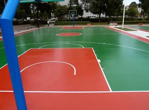 南京球场地面翻新,裂缝修重要性